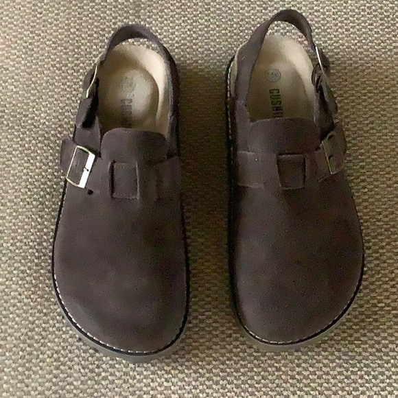 Cushionaire Shoes - CUSHIONAIRE BROOKLYN SUEDE SLIDES